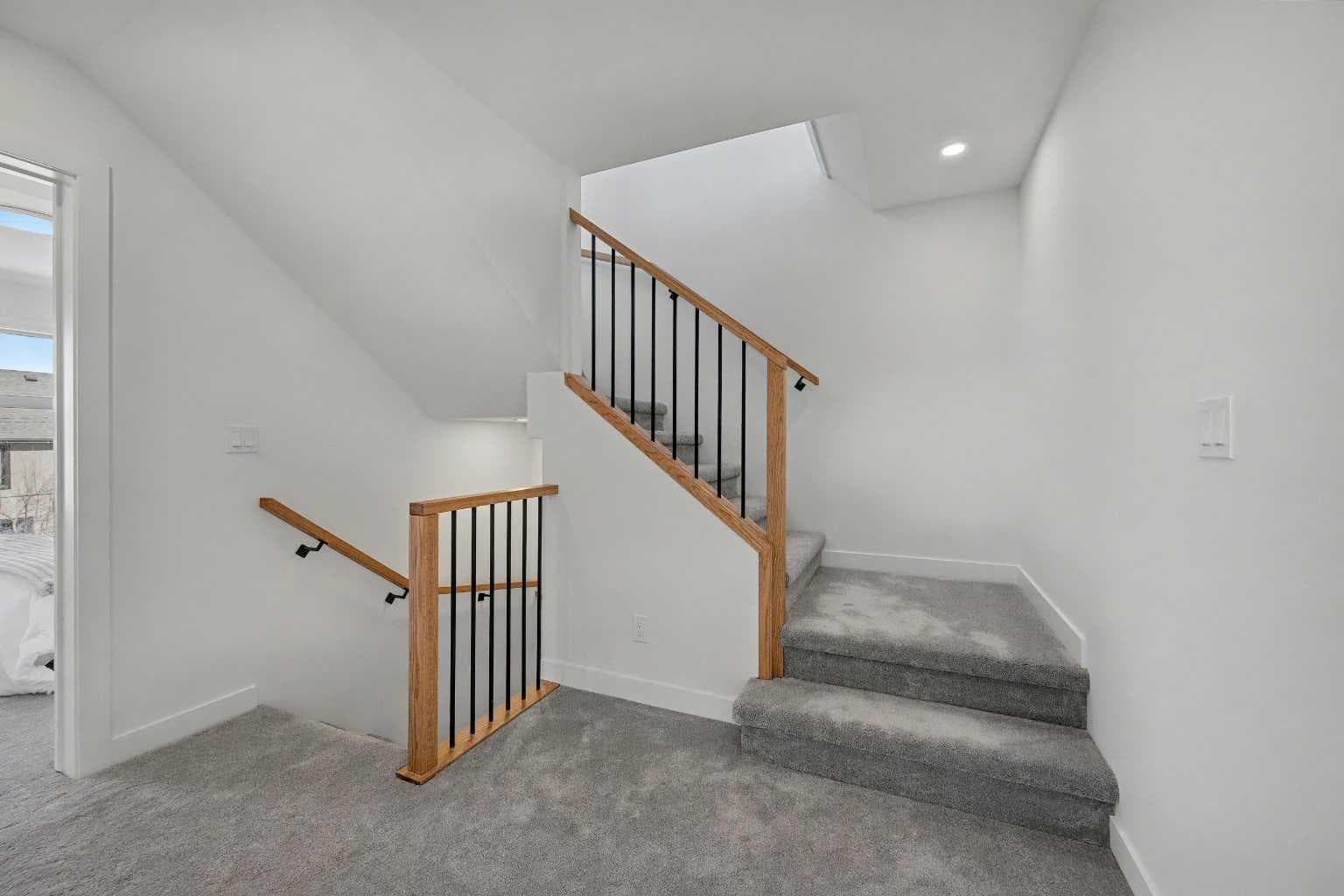 753 Centre Avenue NE