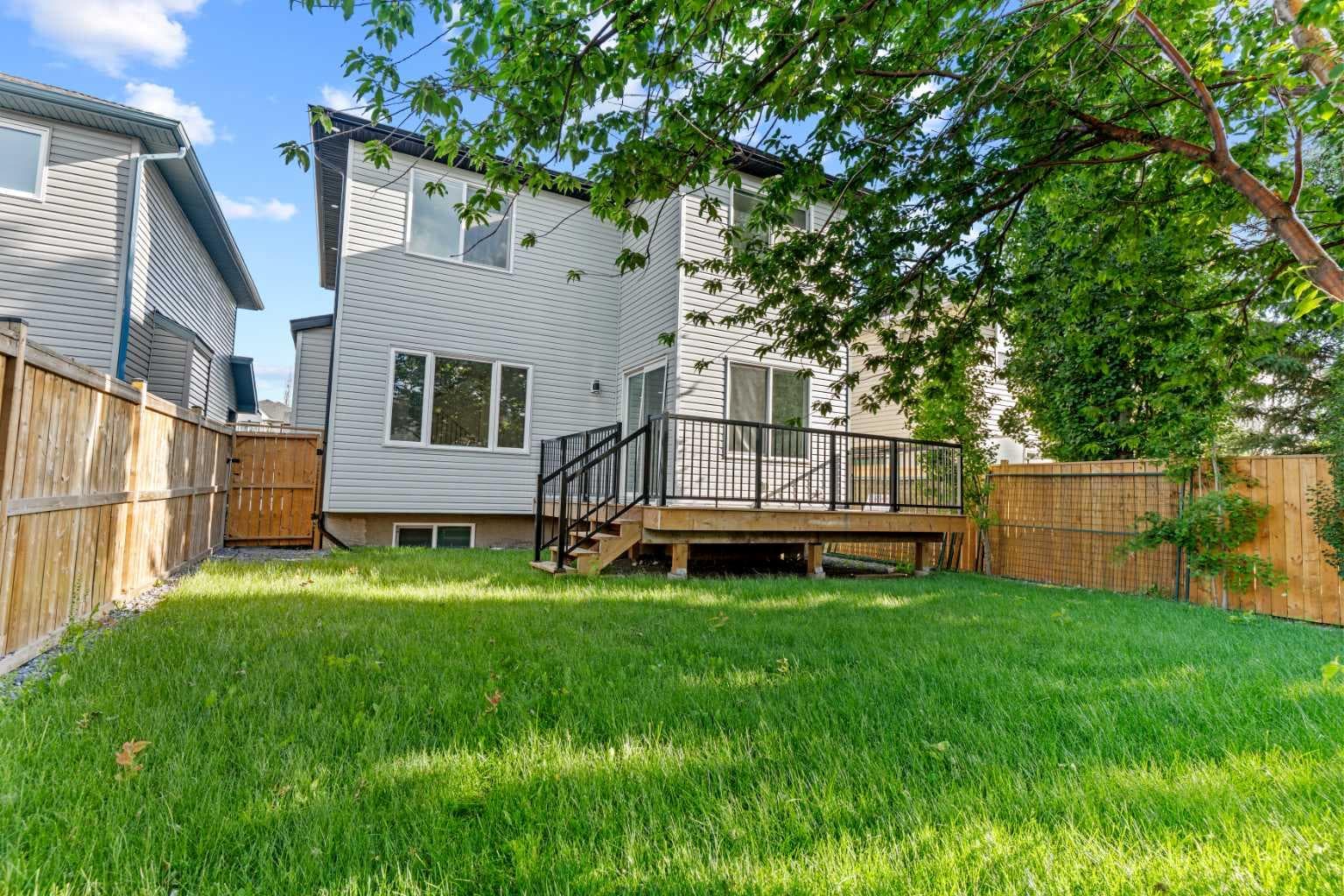 136 Douglas Ridge Green SE