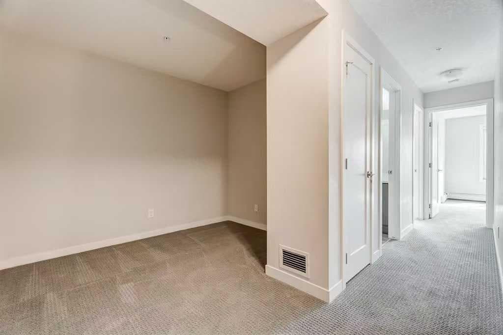 216, 10 Westpark Link SW