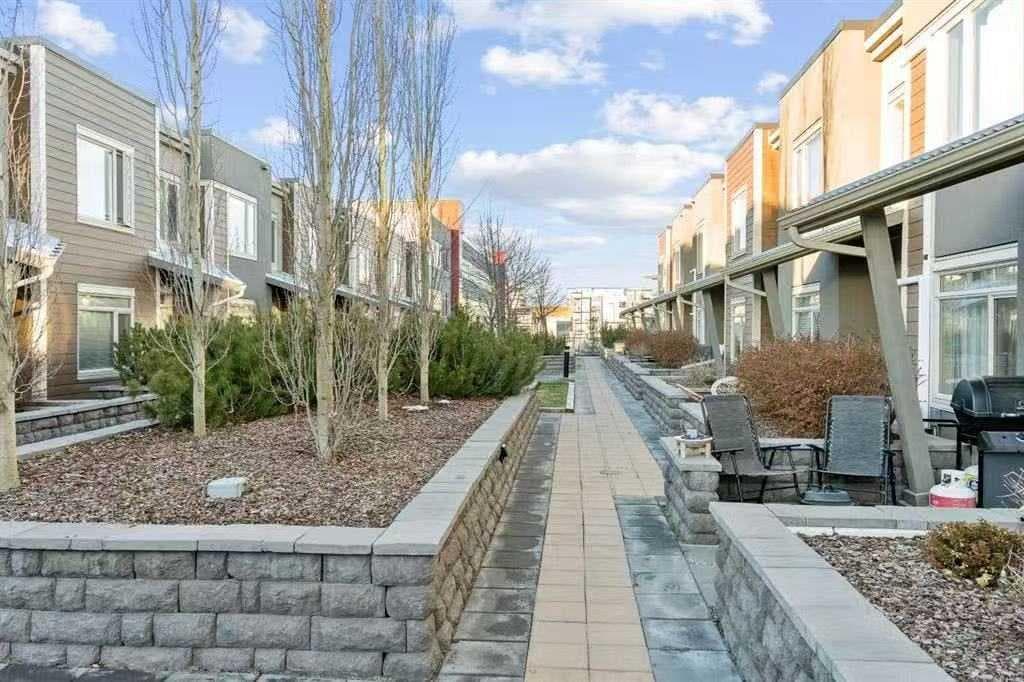 216, 10 Westpark Link SW
