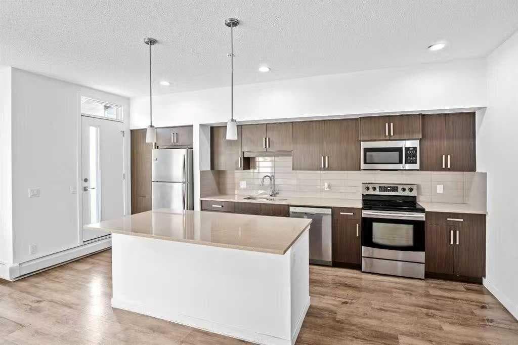 216, 10 Westpark Link SW