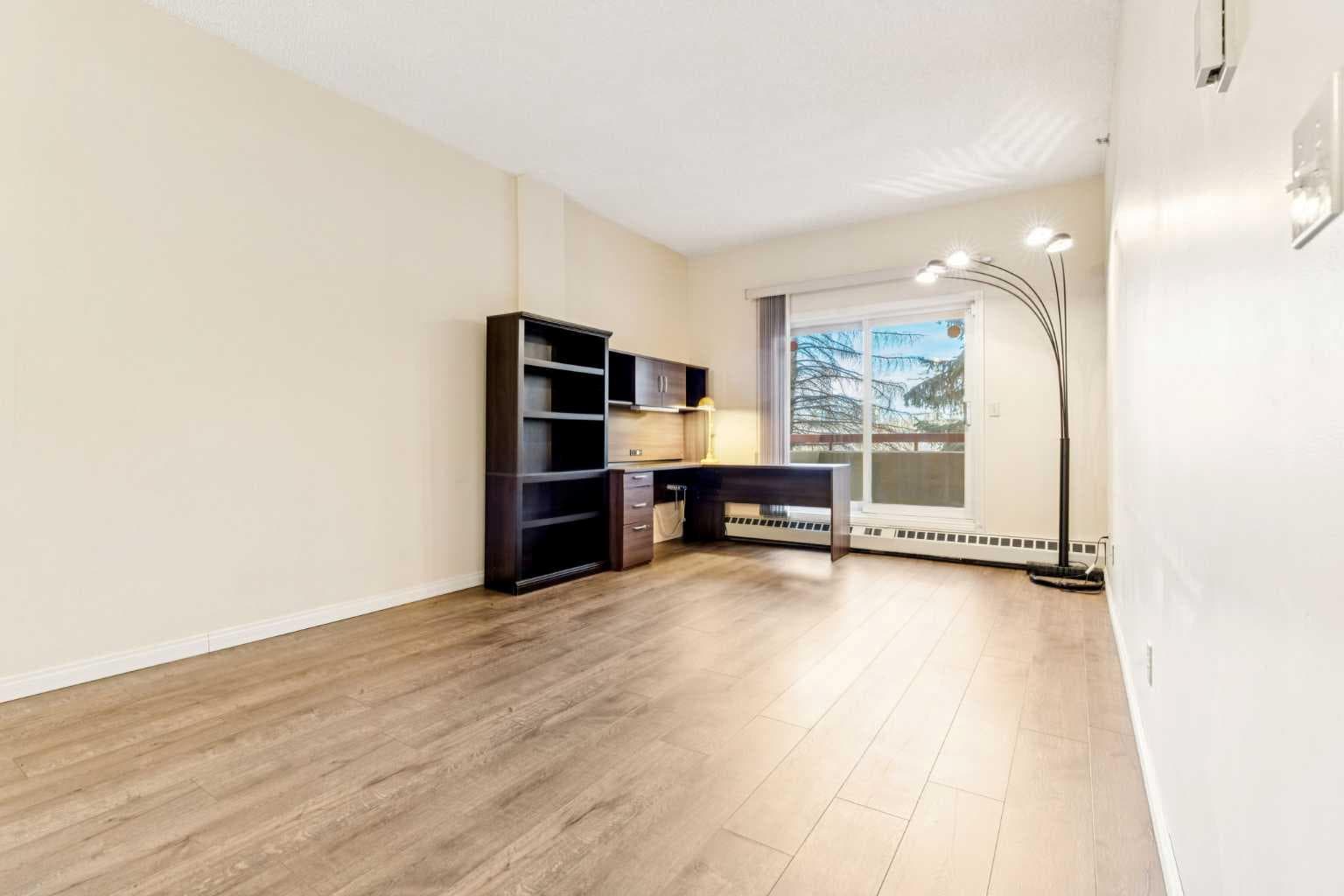 103, 2011 University Drive NW