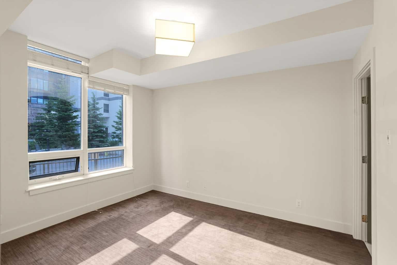 106, 10 Shawnee Hill SW