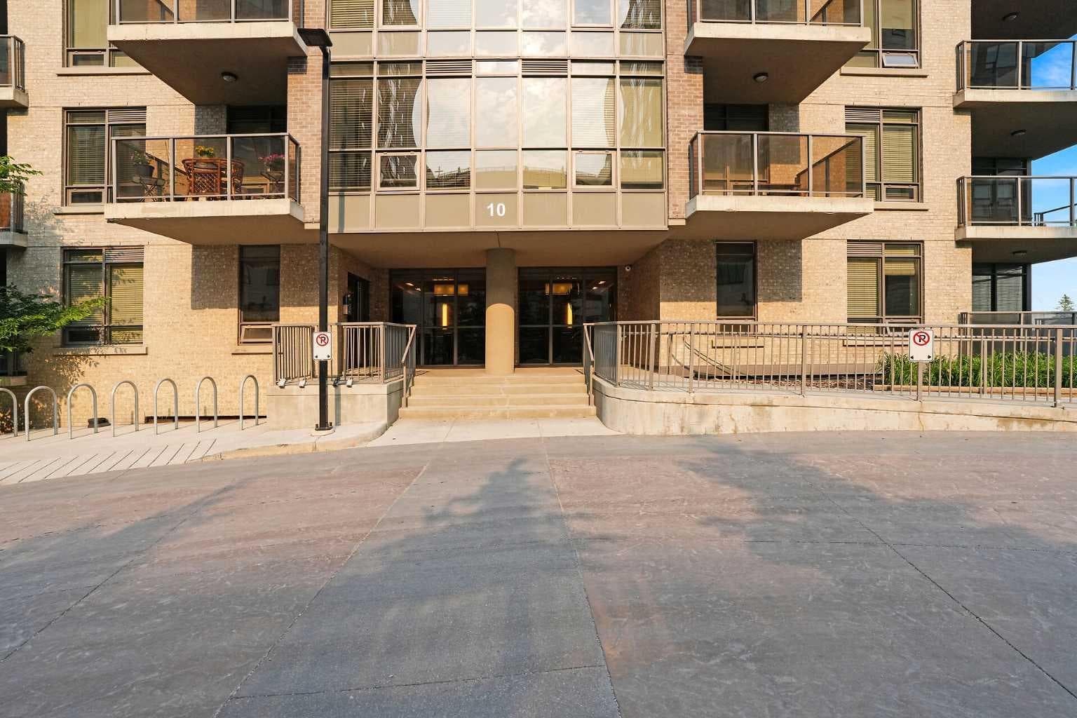 106, 10 Shawnee Hill SW
