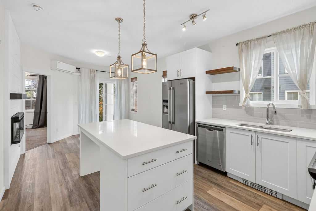 1104, 298 Sage Meadows Park NW