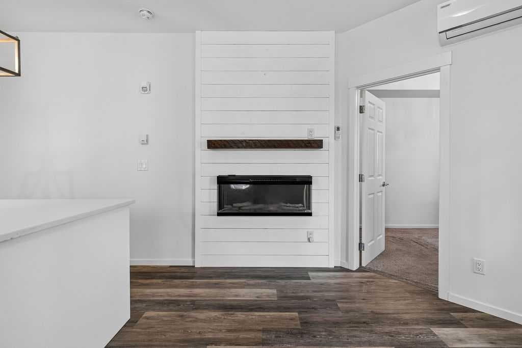 1104, 298 Sage Meadows Park NW