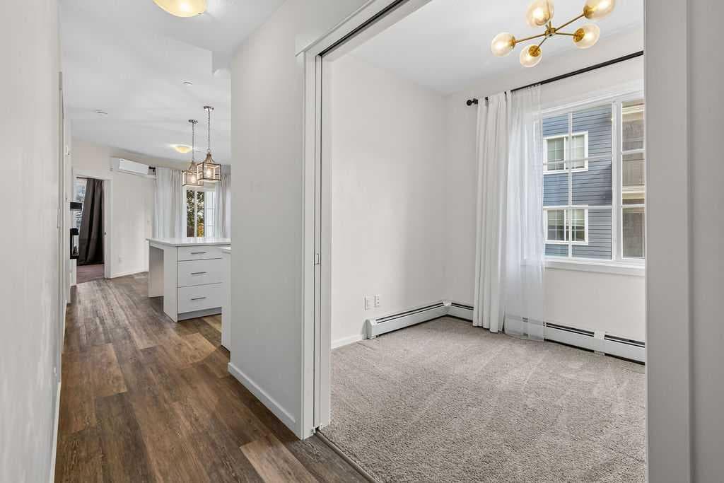 1104, 298 Sage Meadows Park NW