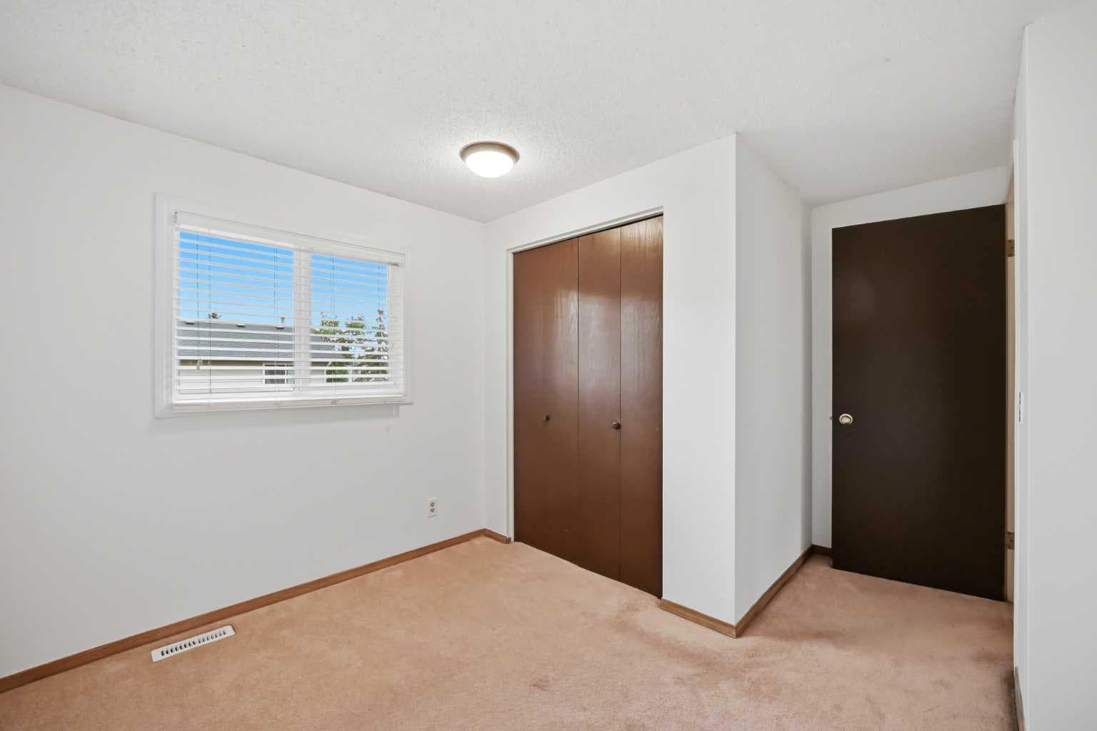 5608 Rundlehorn Drive NE