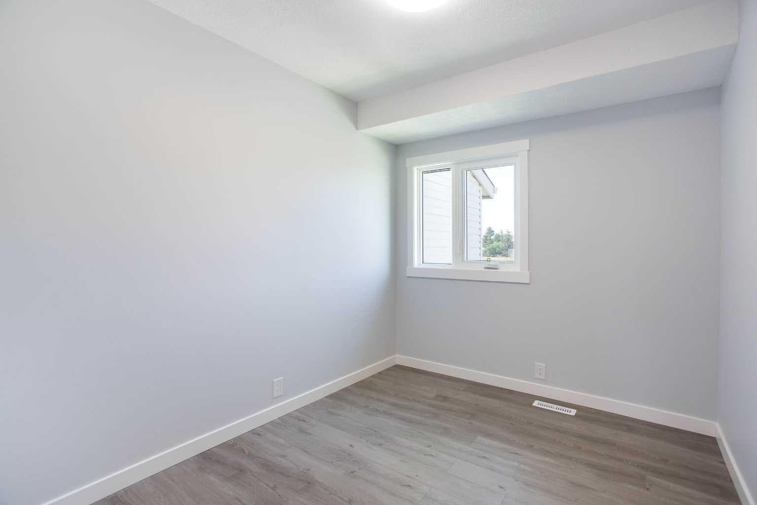 68 Abergale Way NE