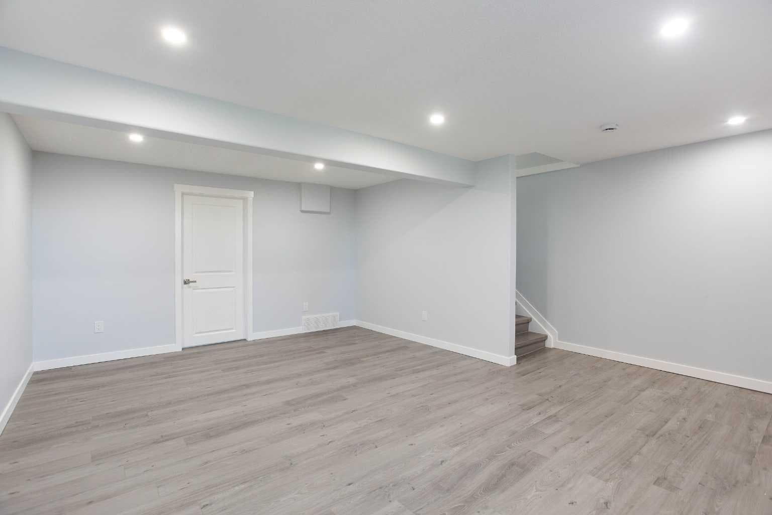 68 Abergale Way NE
