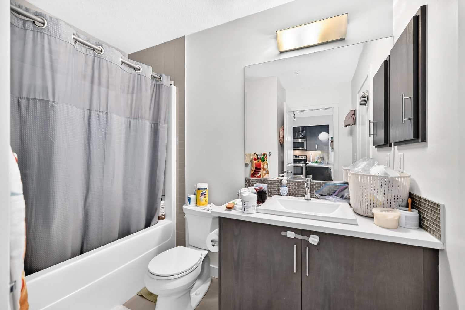 231, 25 Auburn Meadows Avenue SE
