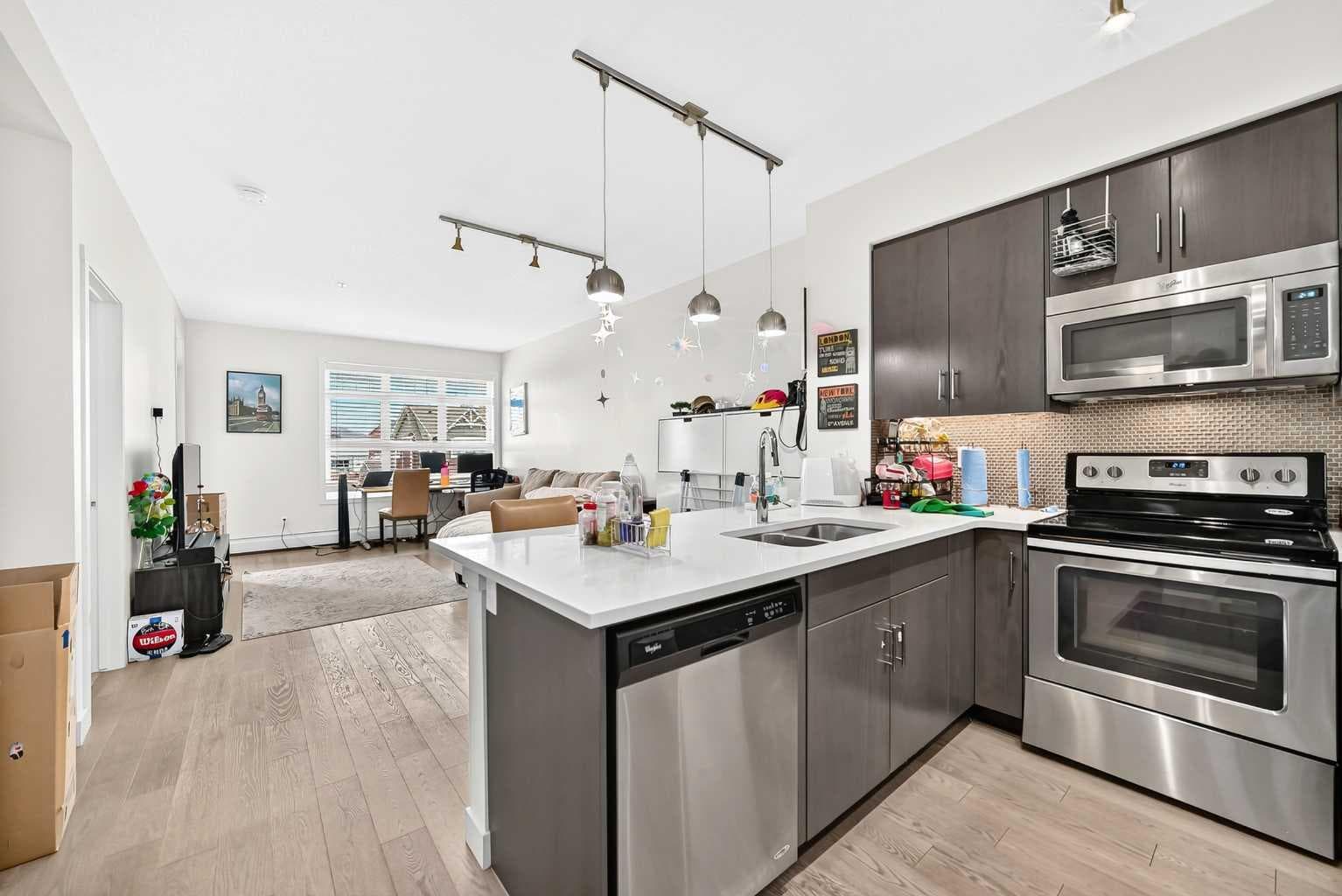 231, 25 Auburn Meadows Avenue SE