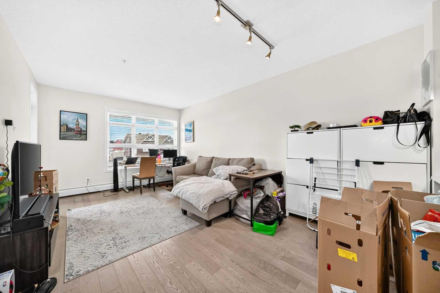 231, 25 Auburn Meadows Avenue SE