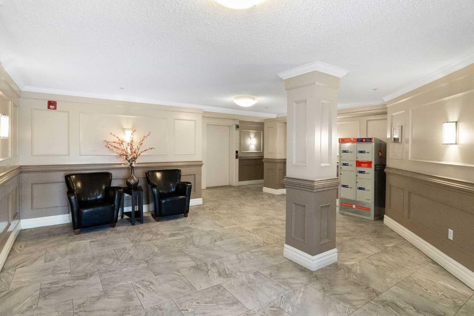 103, 2422 Erlton Street SW