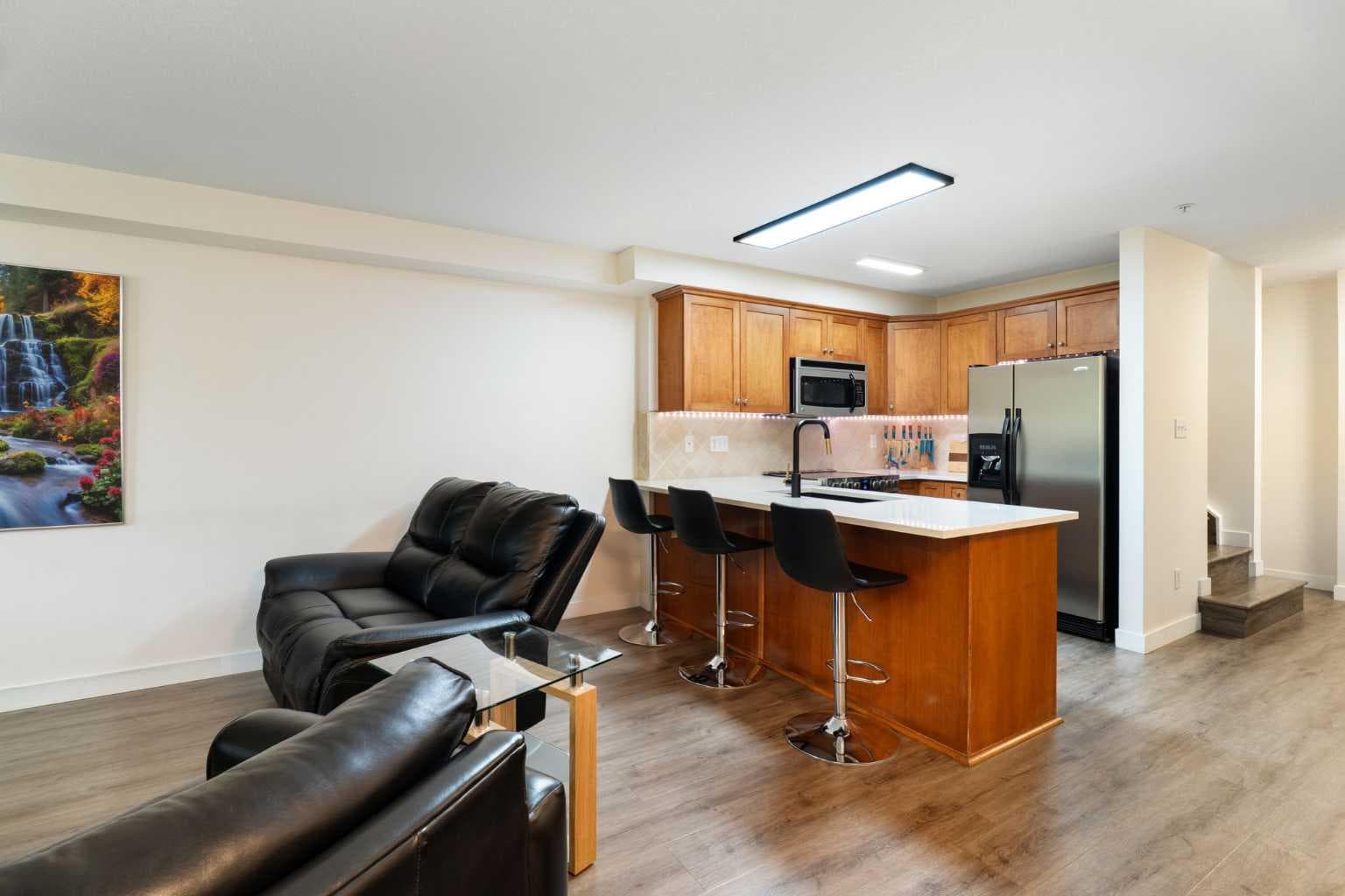 103, 2422 Erlton Street SW