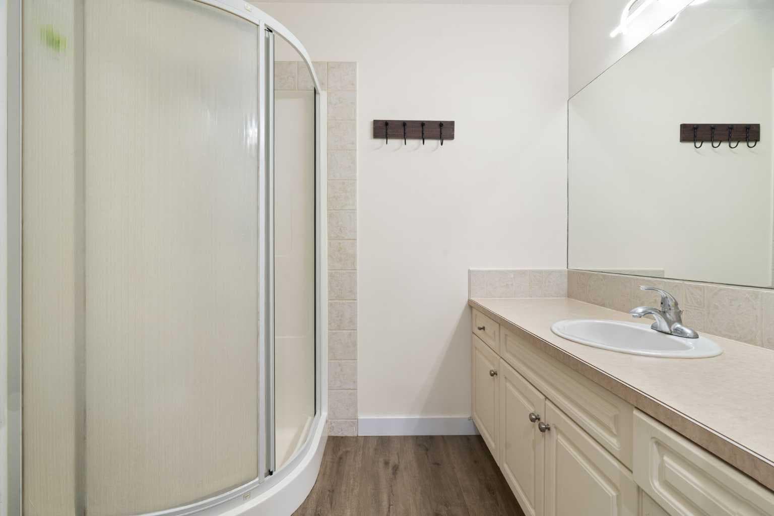 103, 2422 Erlton Street SW