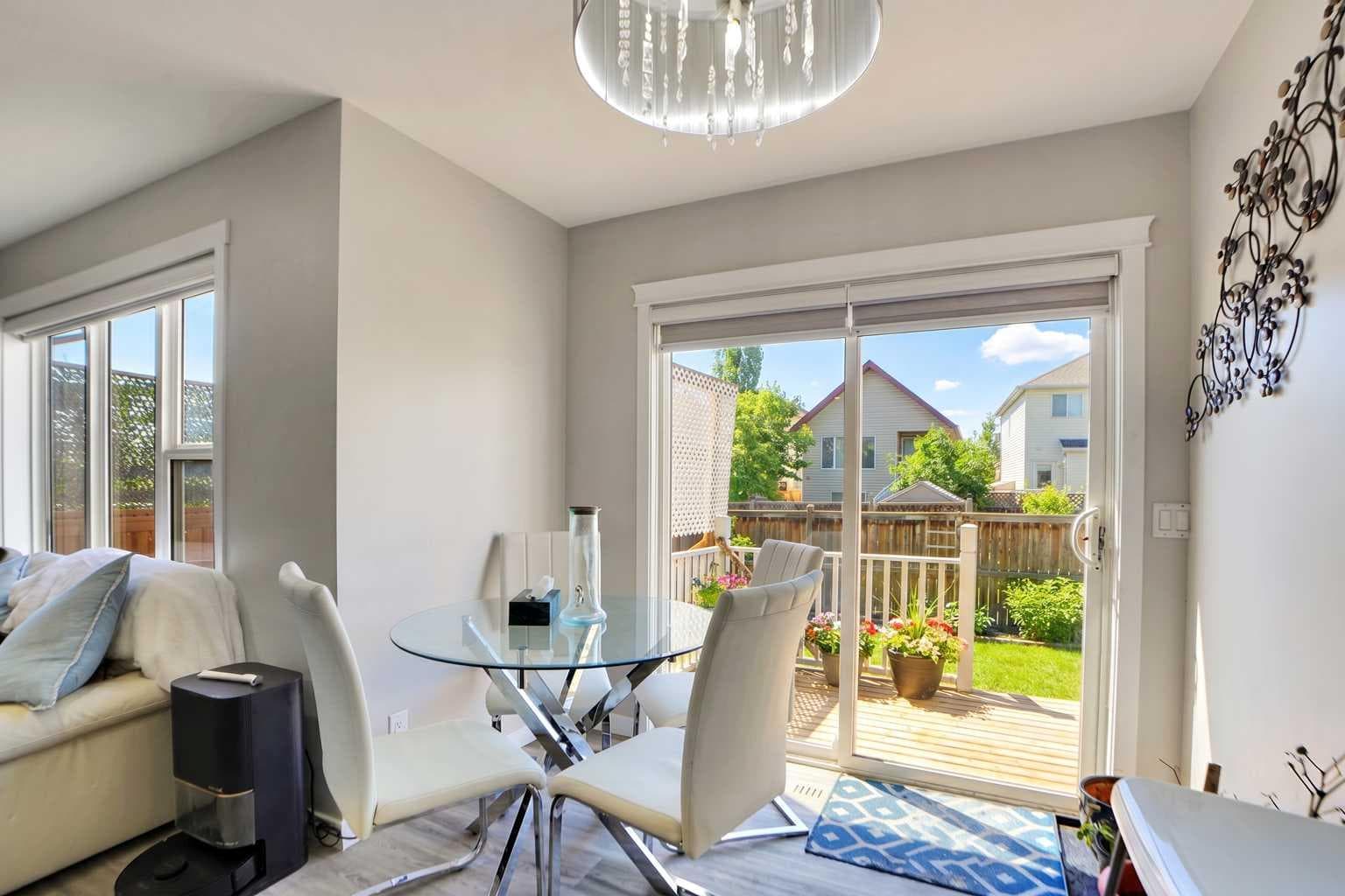 91 Copperstone Gate SE