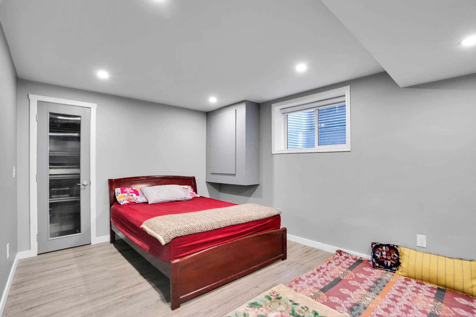 91 Copperstone Gate SE