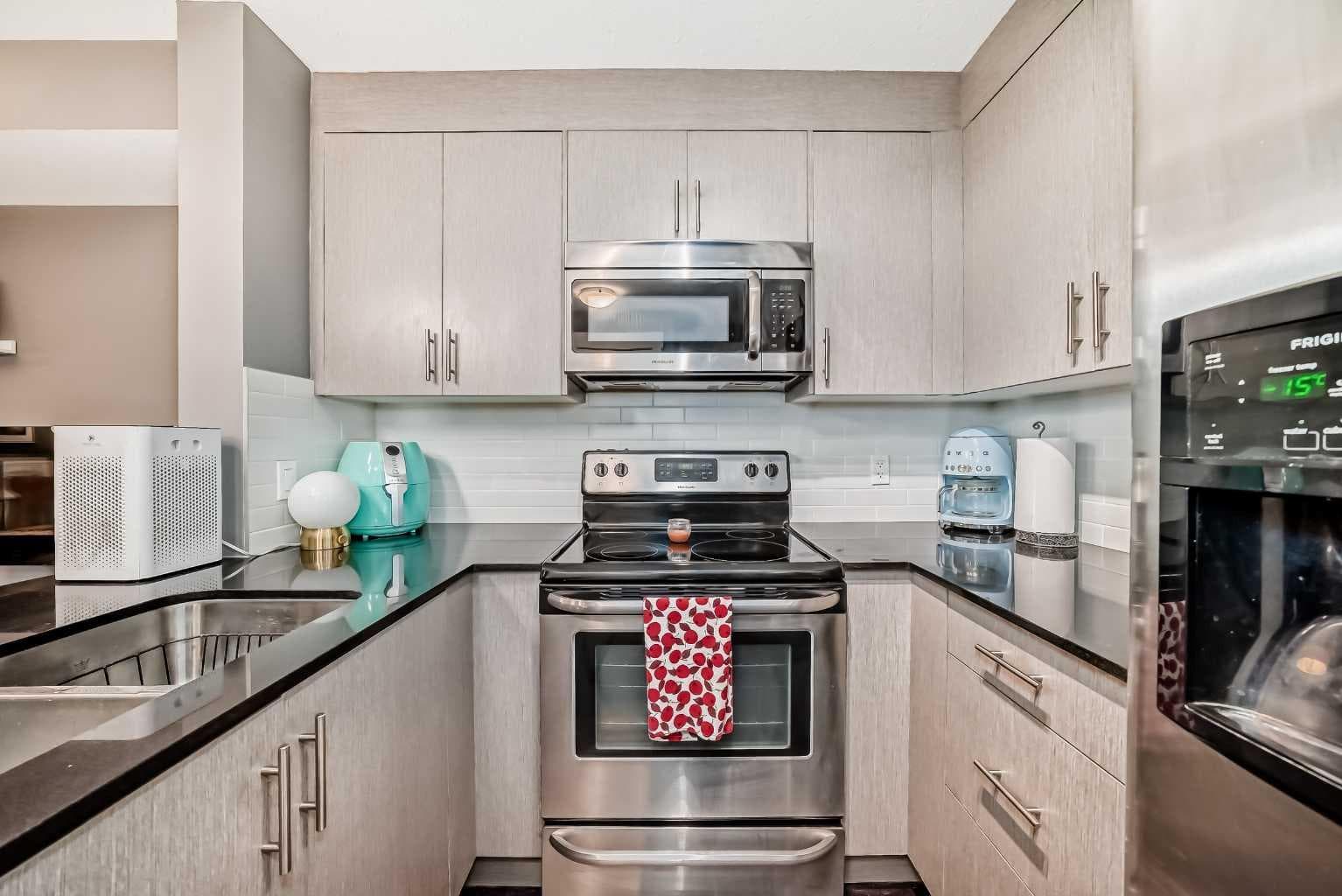 2101, 240 Skyview Ranch Road NE
