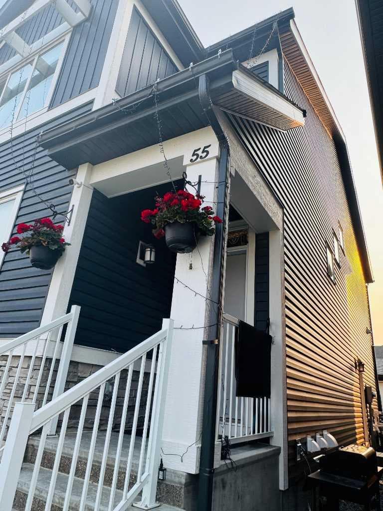 55 Corner Meadows Villas NE