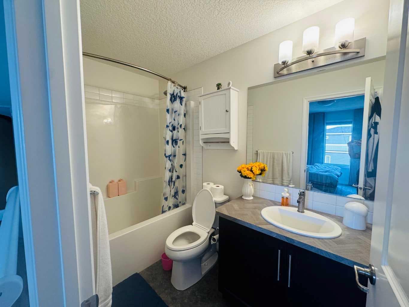 55 Corner Meadows Villas NE