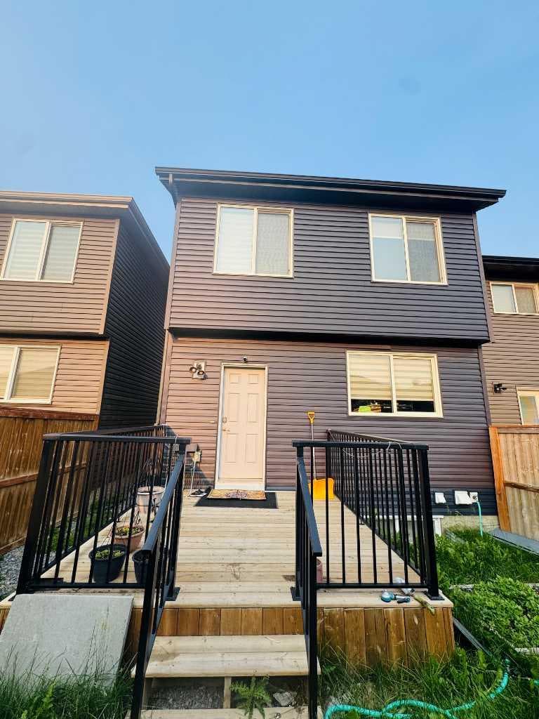 55 Corner Meadows Villas NE