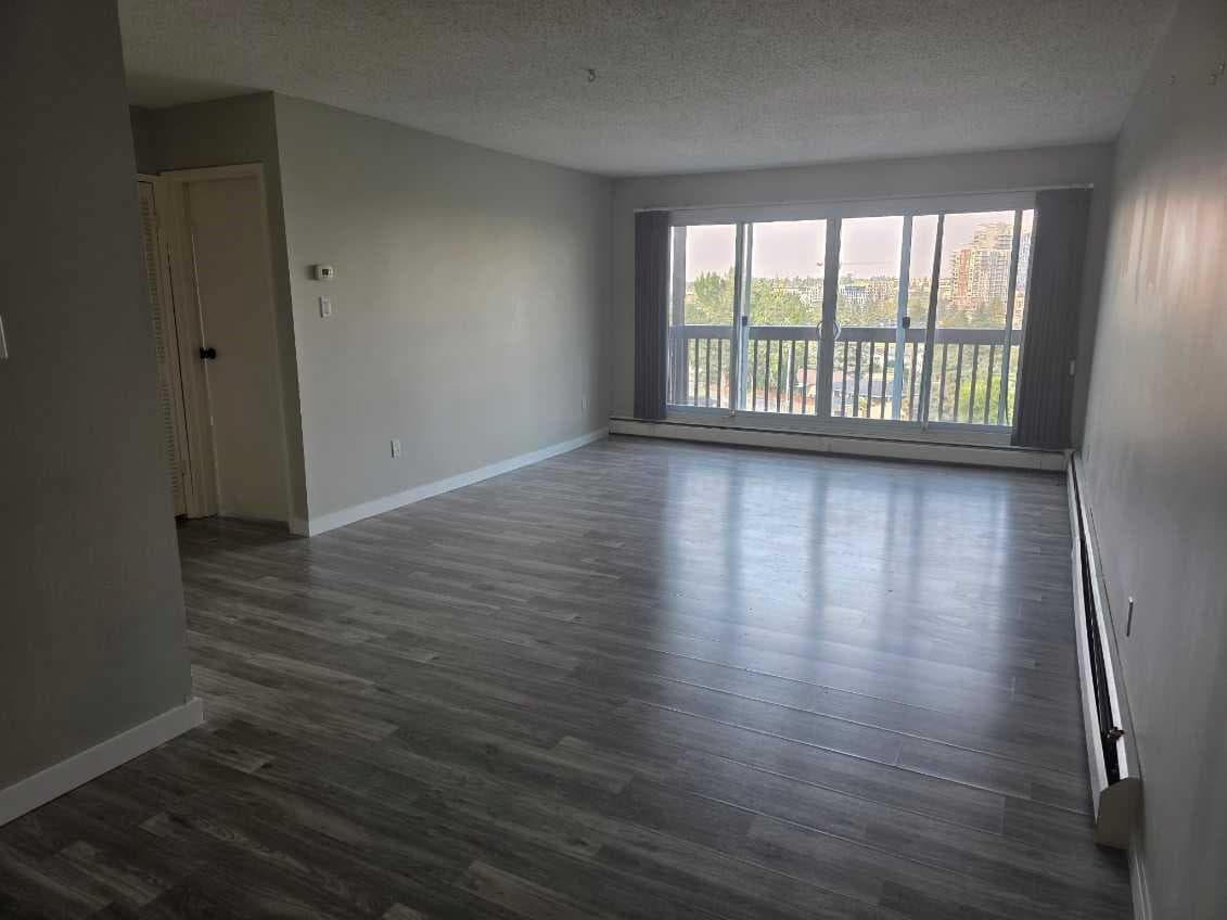 809, 8948 Elbow Drive SW
