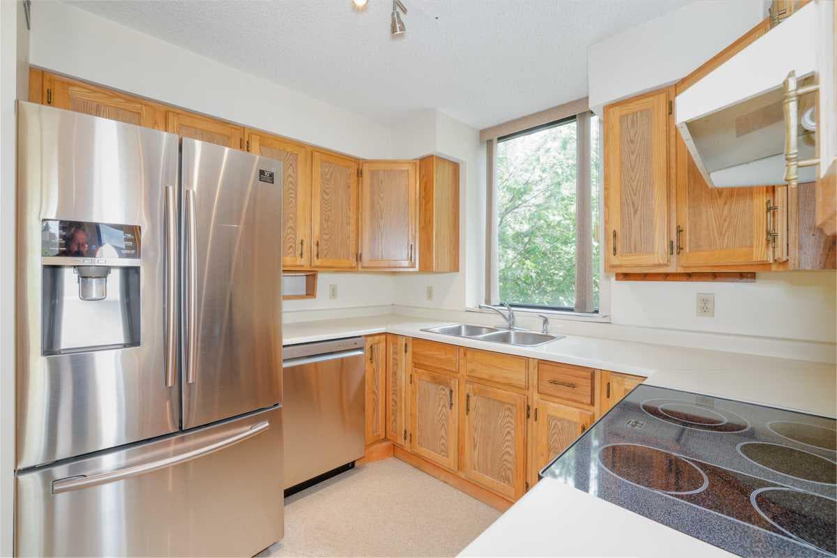 208, 80 Point Mckay Crescent NW