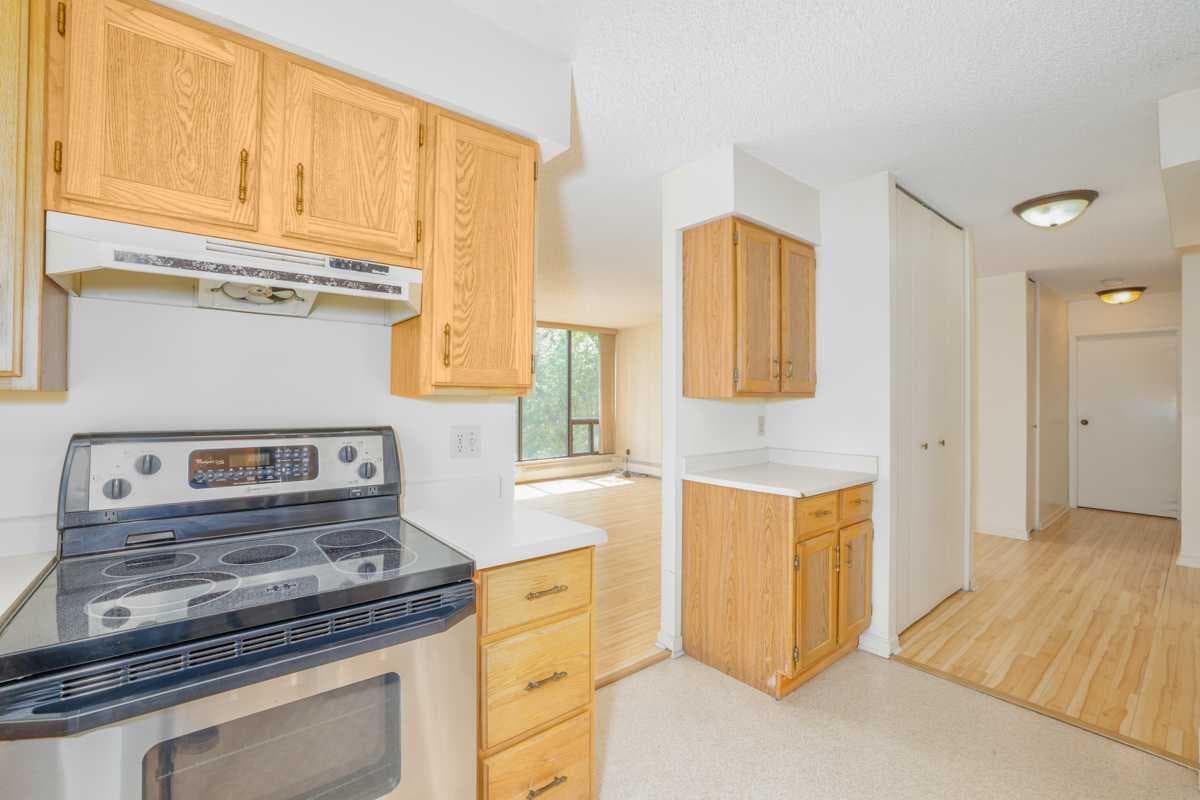 208, 80 Point Mckay Crescent NW
