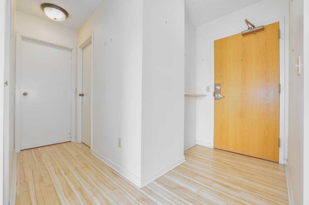 208, 80 Point Mckay Crescent NW