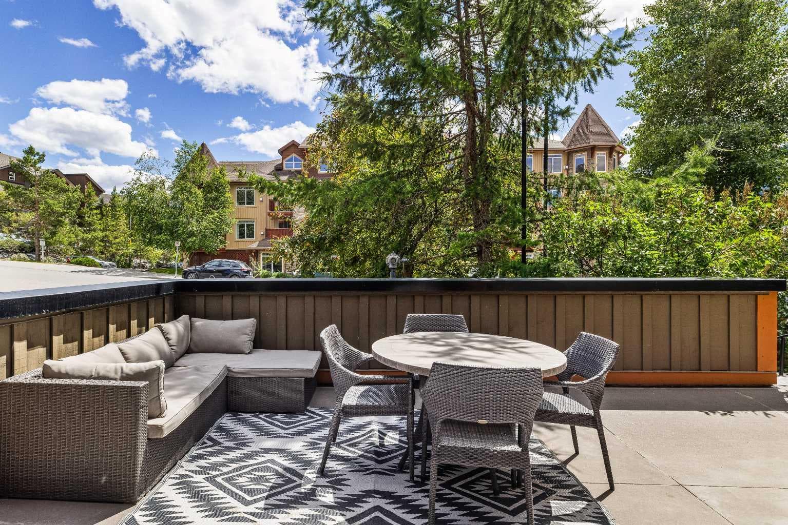 103, 191 Kananaskis Way 