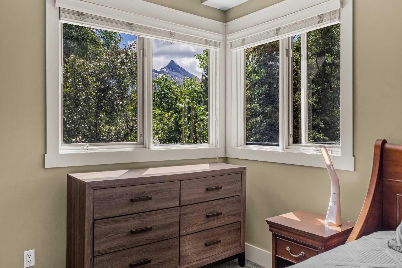 103, 191 Kananaskis Way 