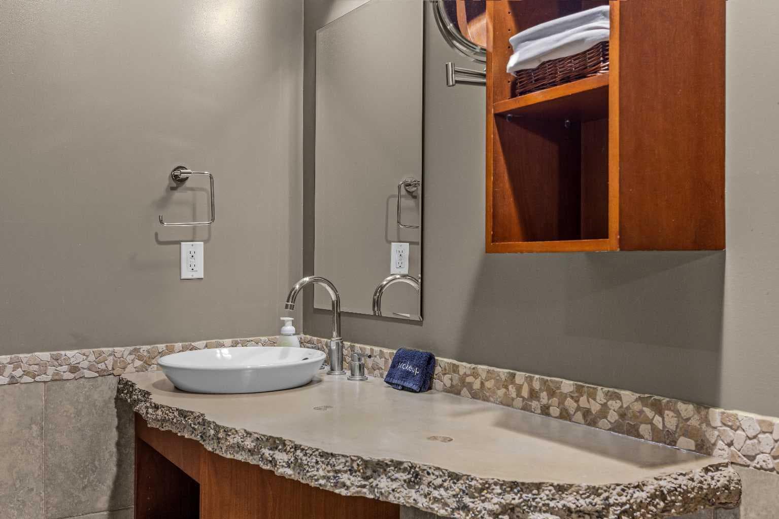 103, 191 Kananaskis Way 