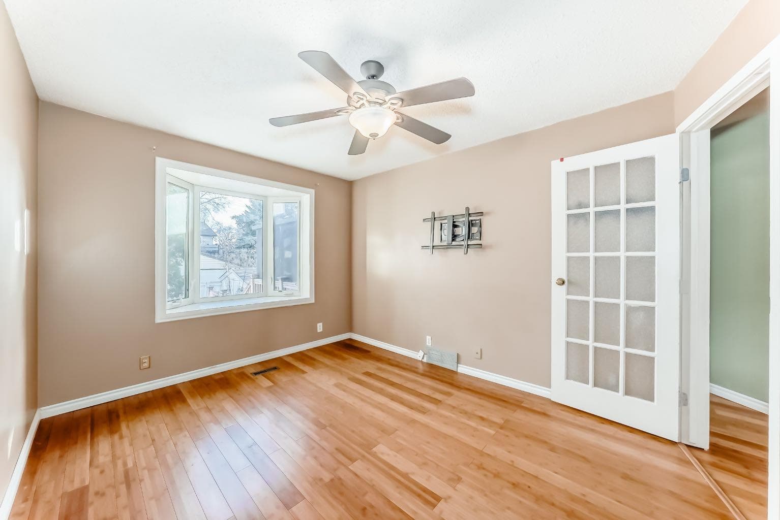 274 Templeview Way NE