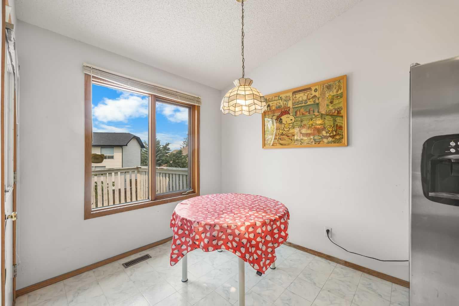 28 Harvest Oak Drive NE