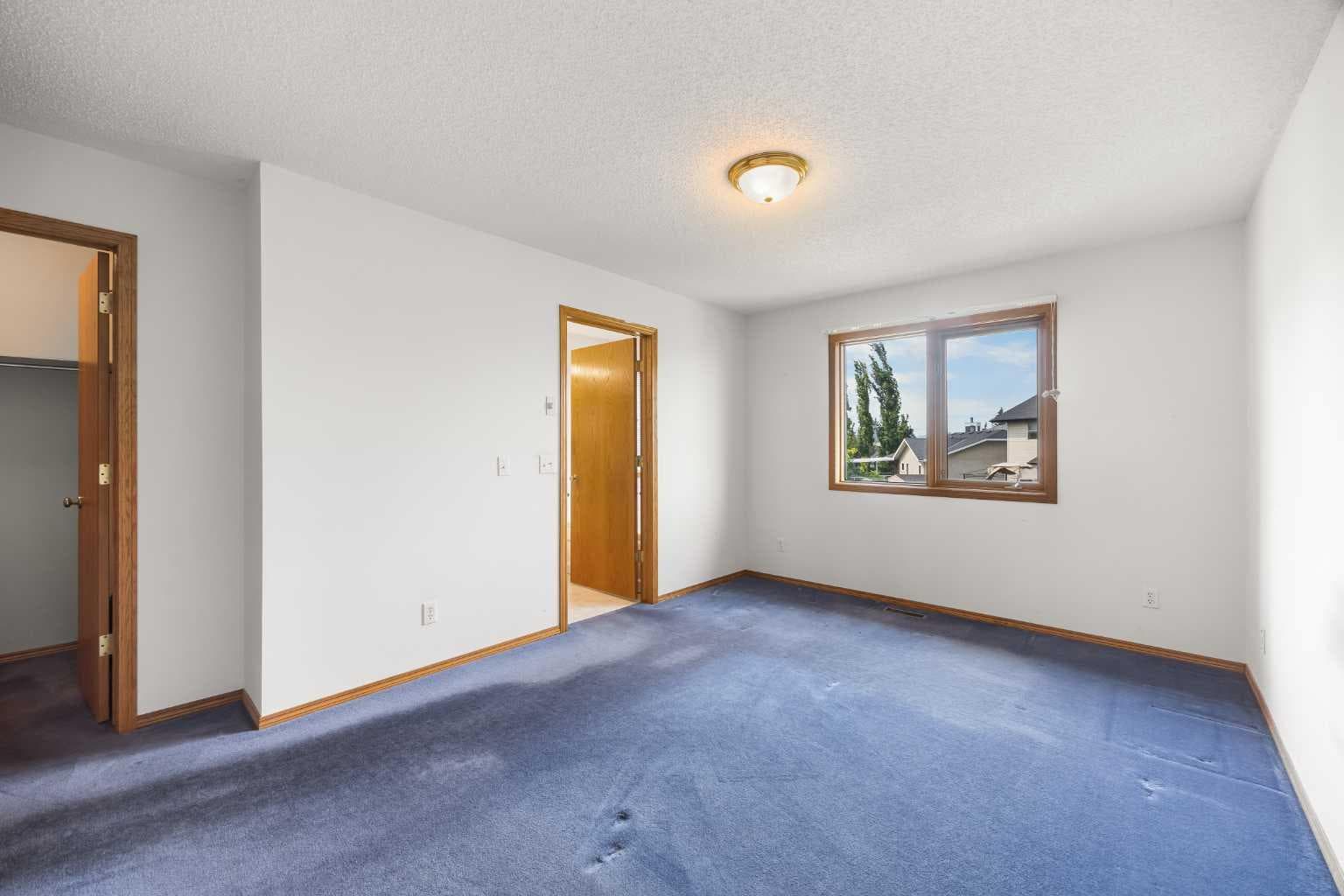 28 Harvest Oak Drive NE
