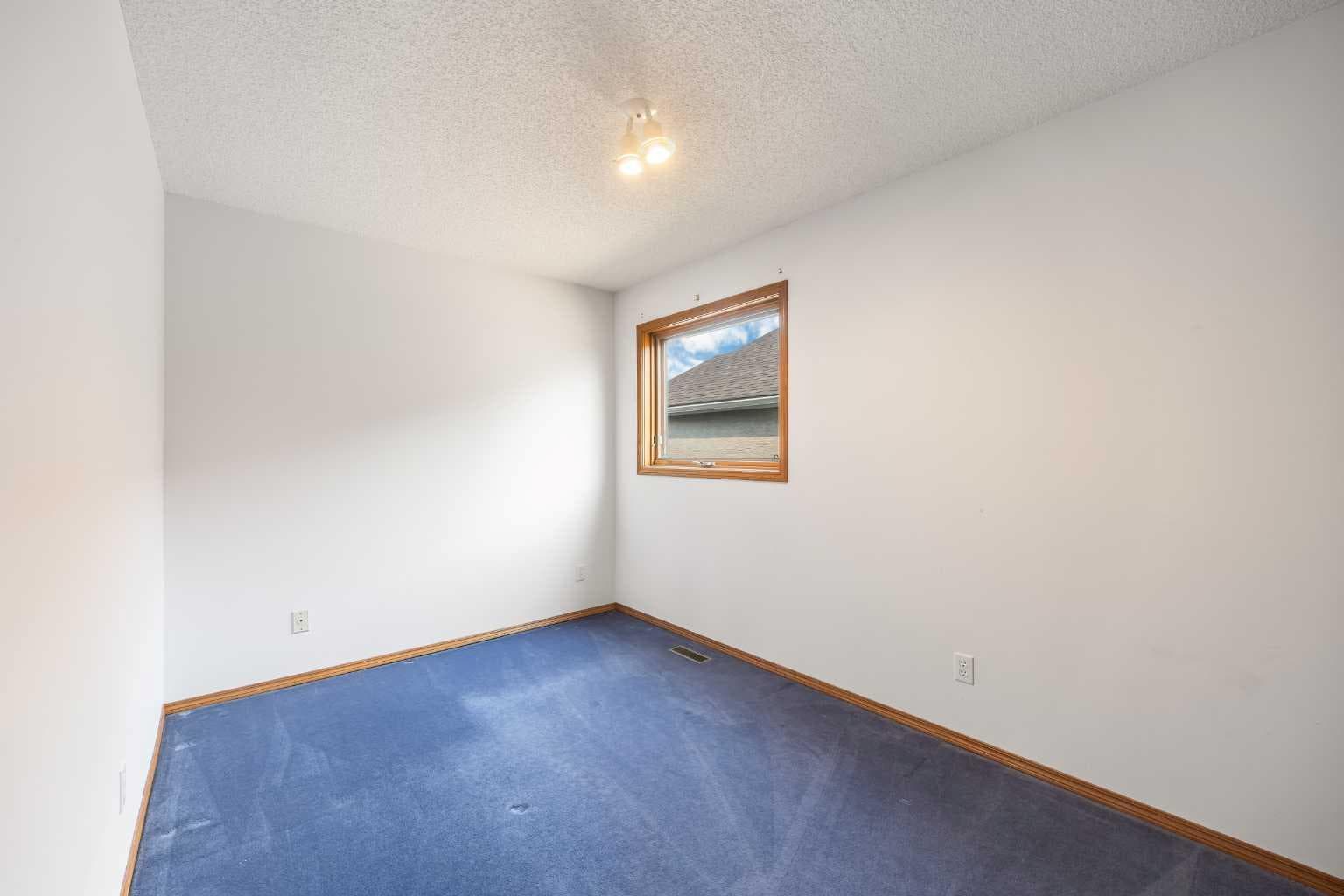 28 Harvest Oak Drive NE