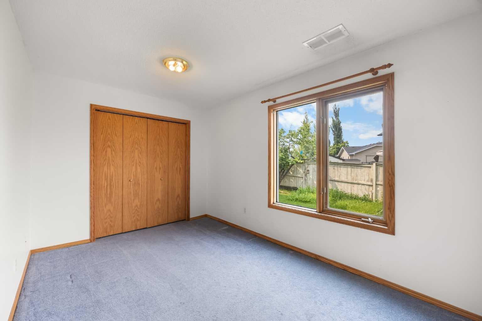 28 Harvest Oak Drive NE