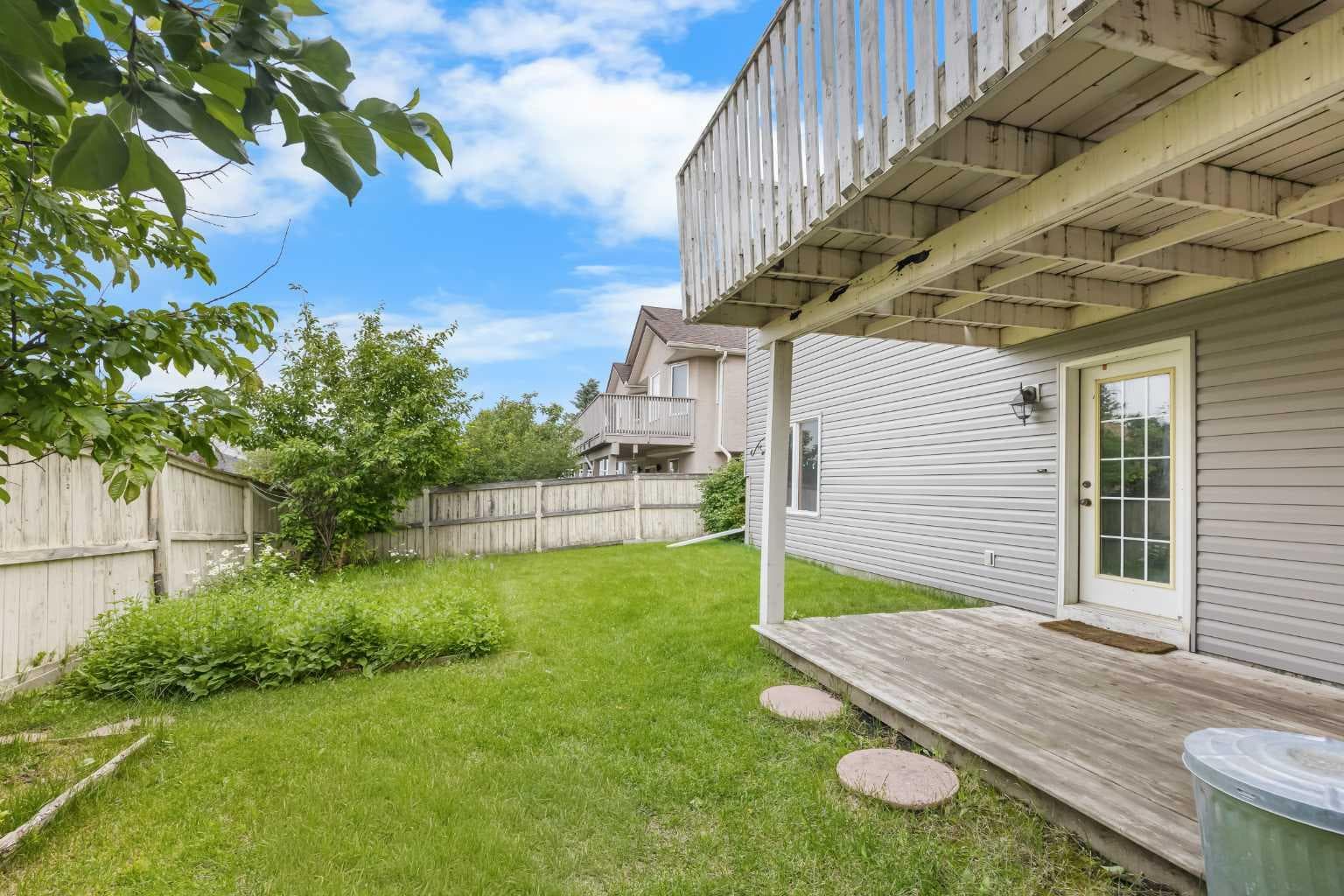 28 Harvest Oak Drive NE