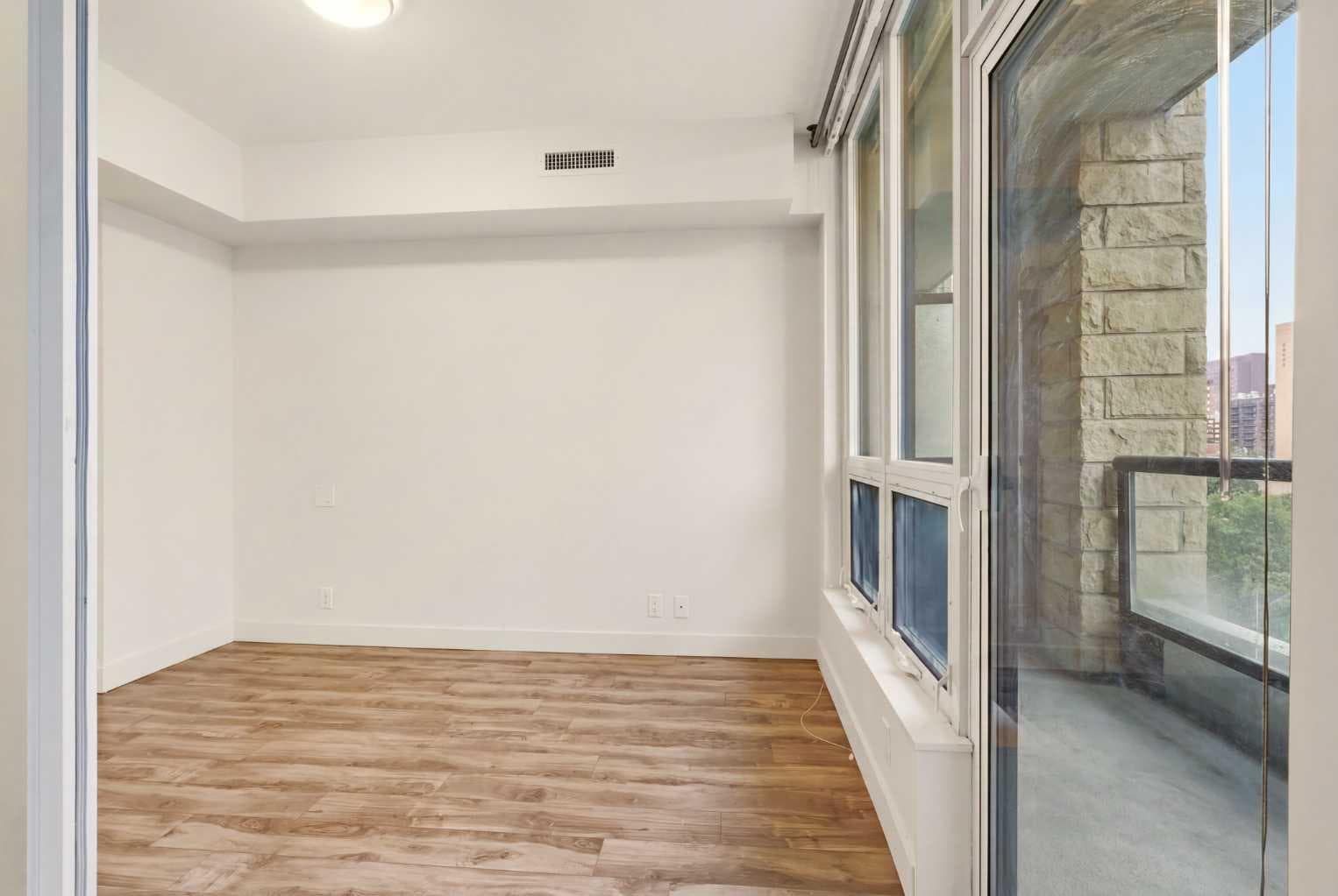 544, 222 Riverfront Avenue SW