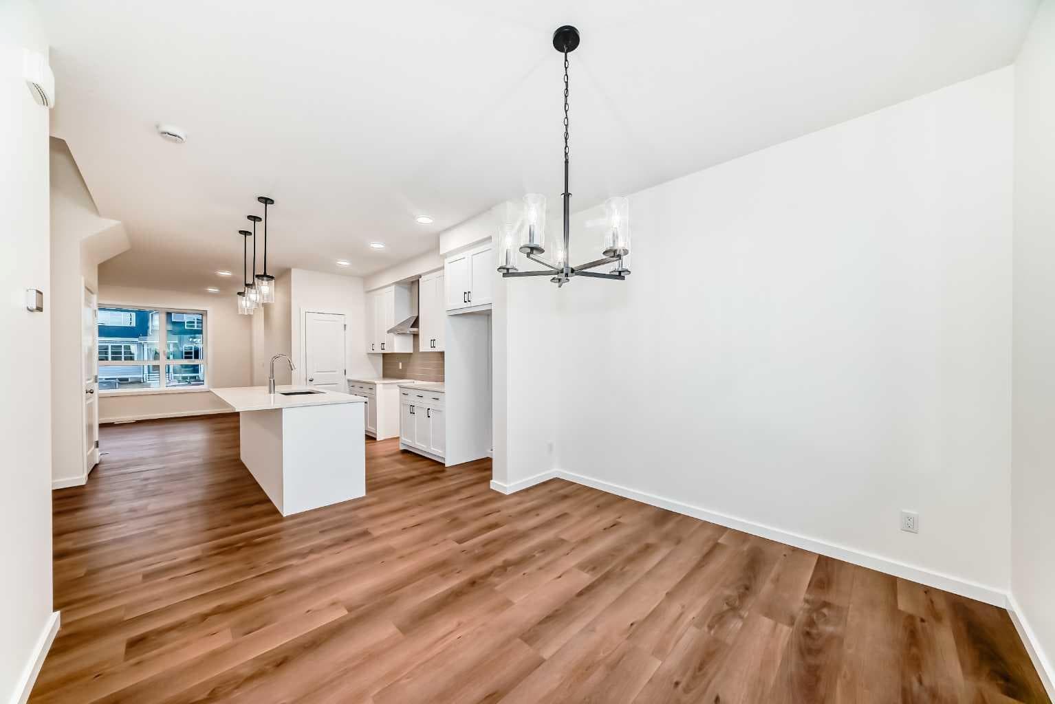 12 Savanna Place NE