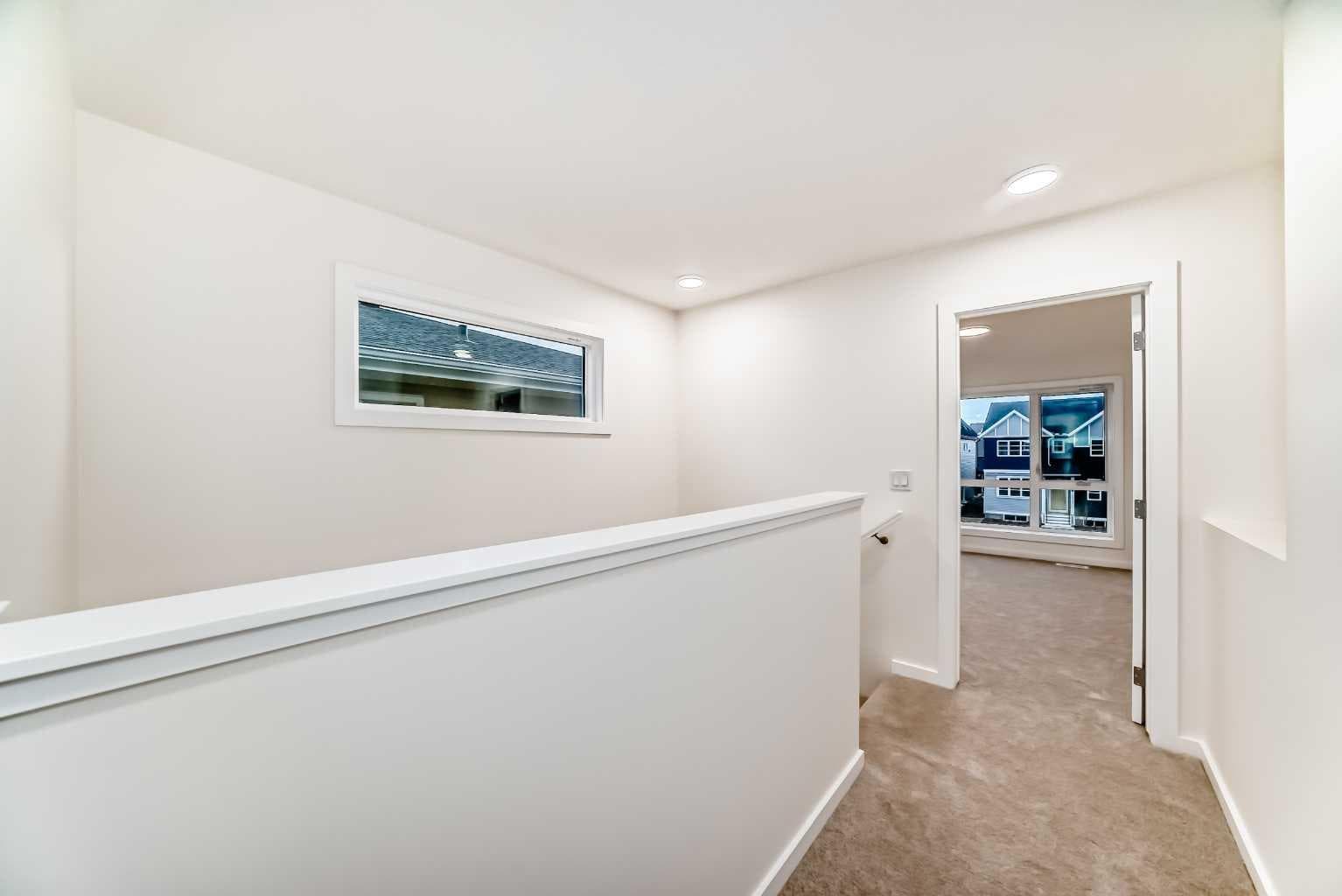 12 Savanna Place NE