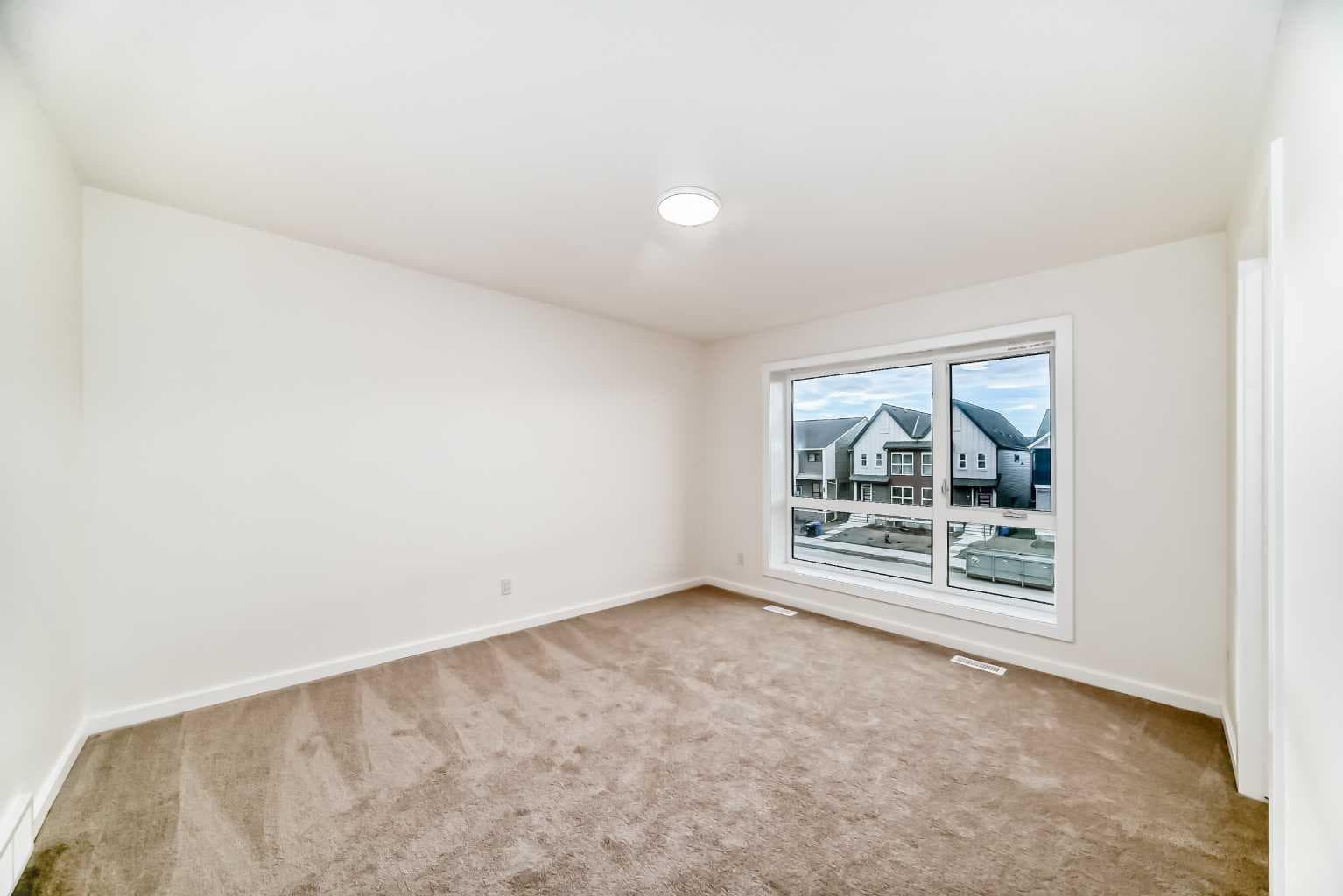 12 Savanna Place NE