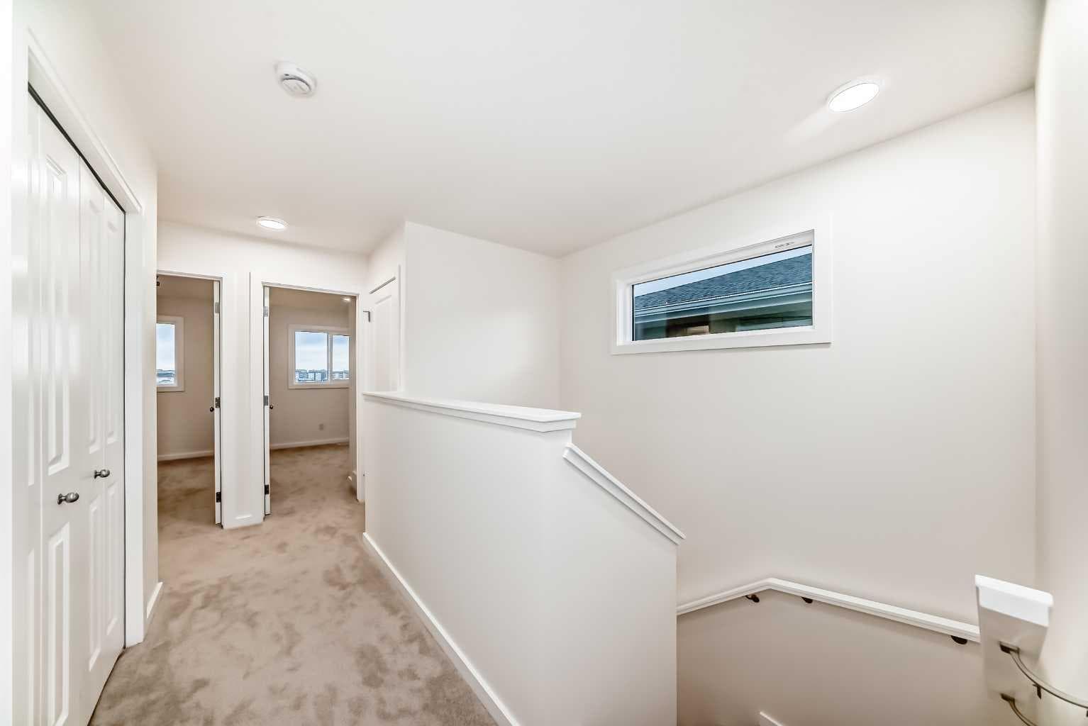 12 Savanna Place NE