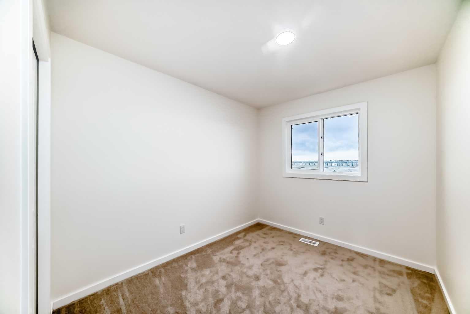 12 Savanna Place NE