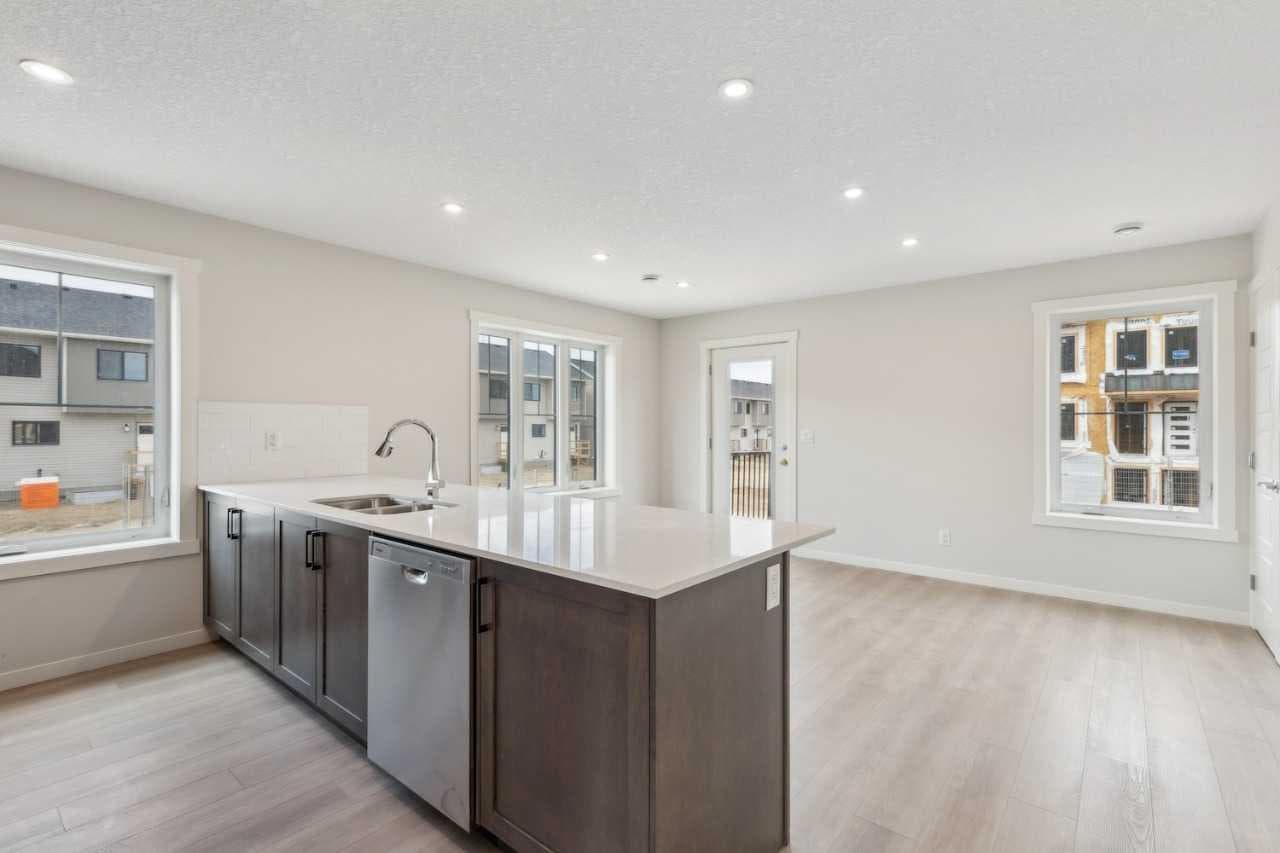 101, 63 Belmont Passage SW