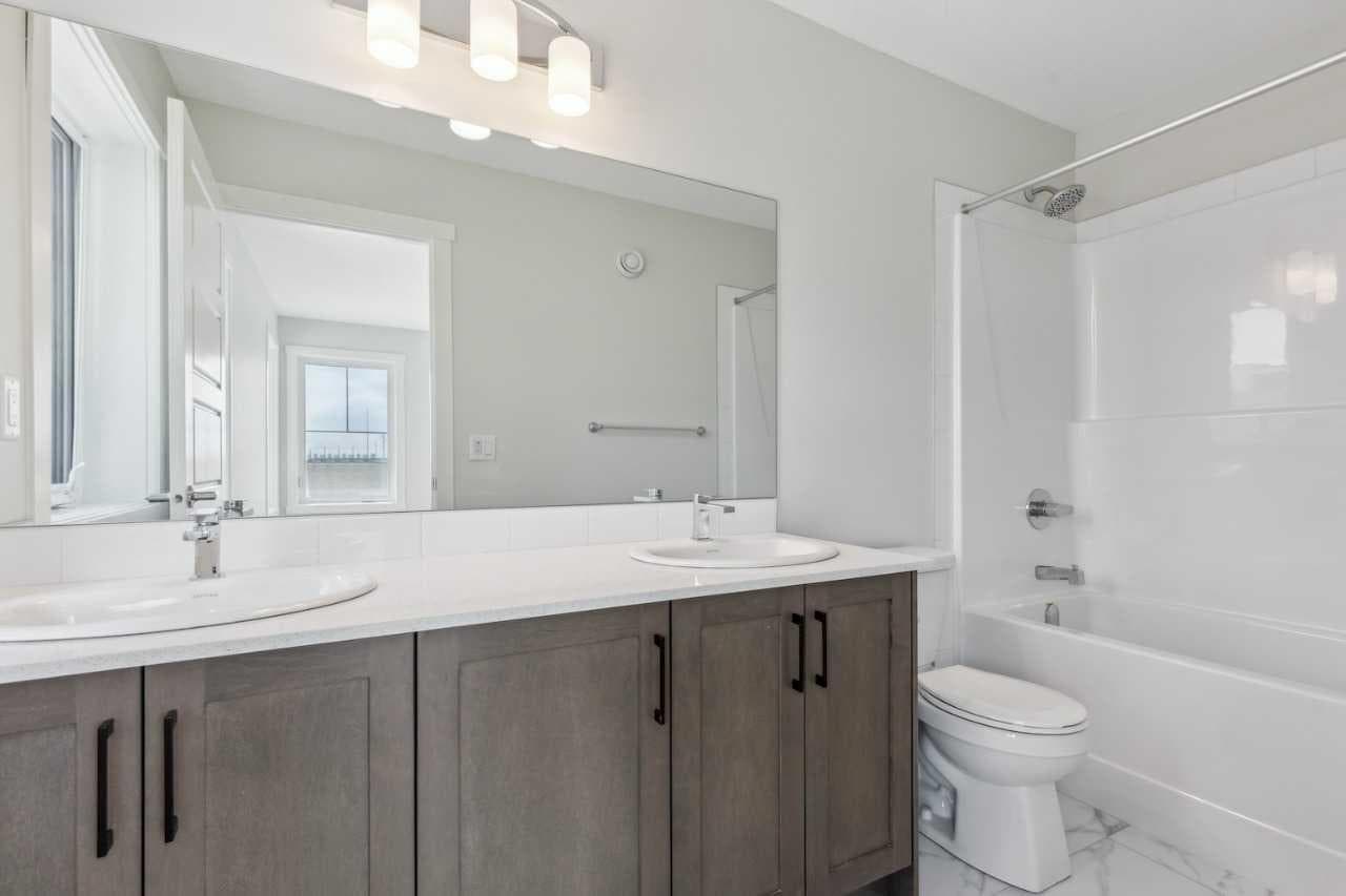 101, 63 Belmont Passage SW