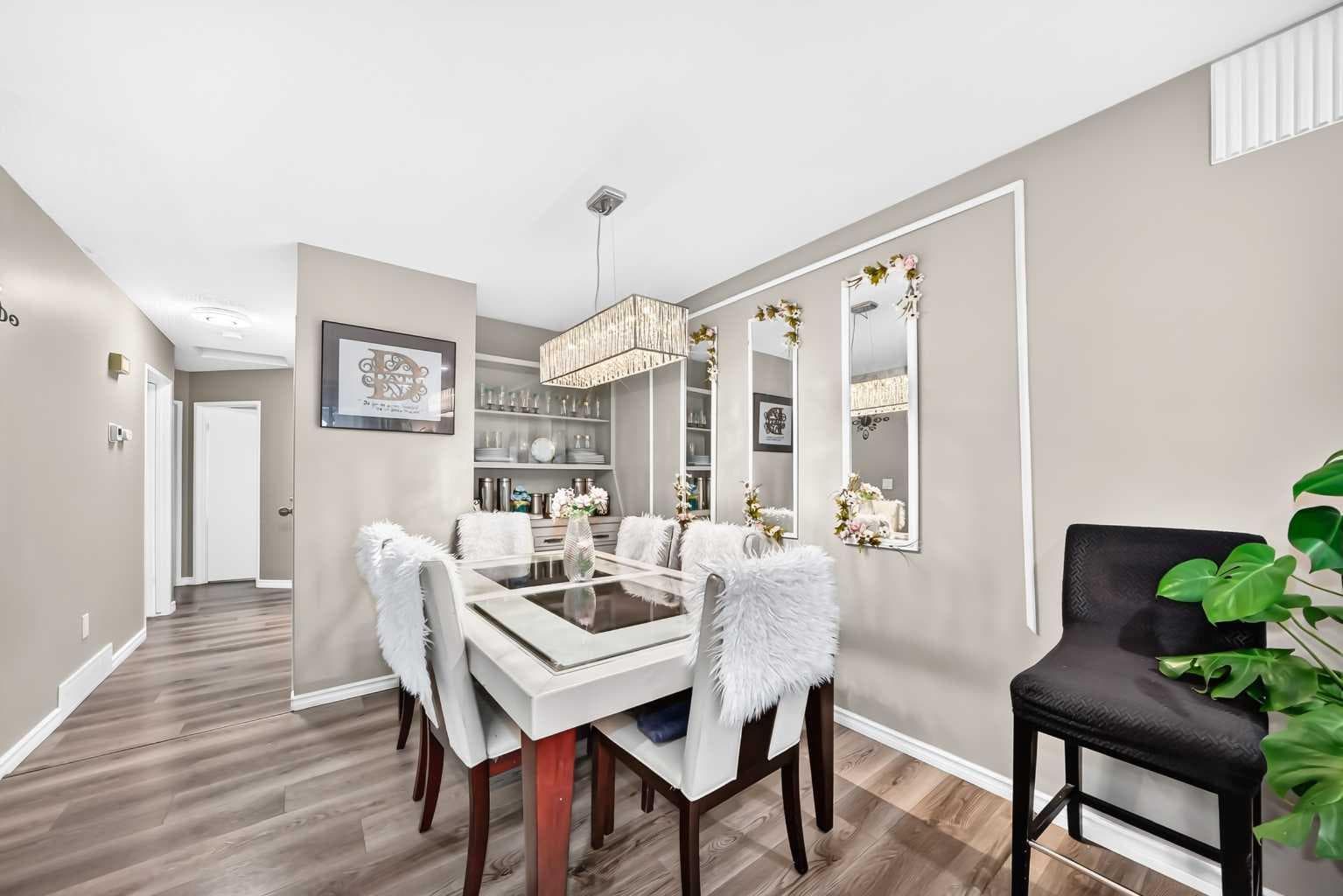 553 Macewan Drive NW