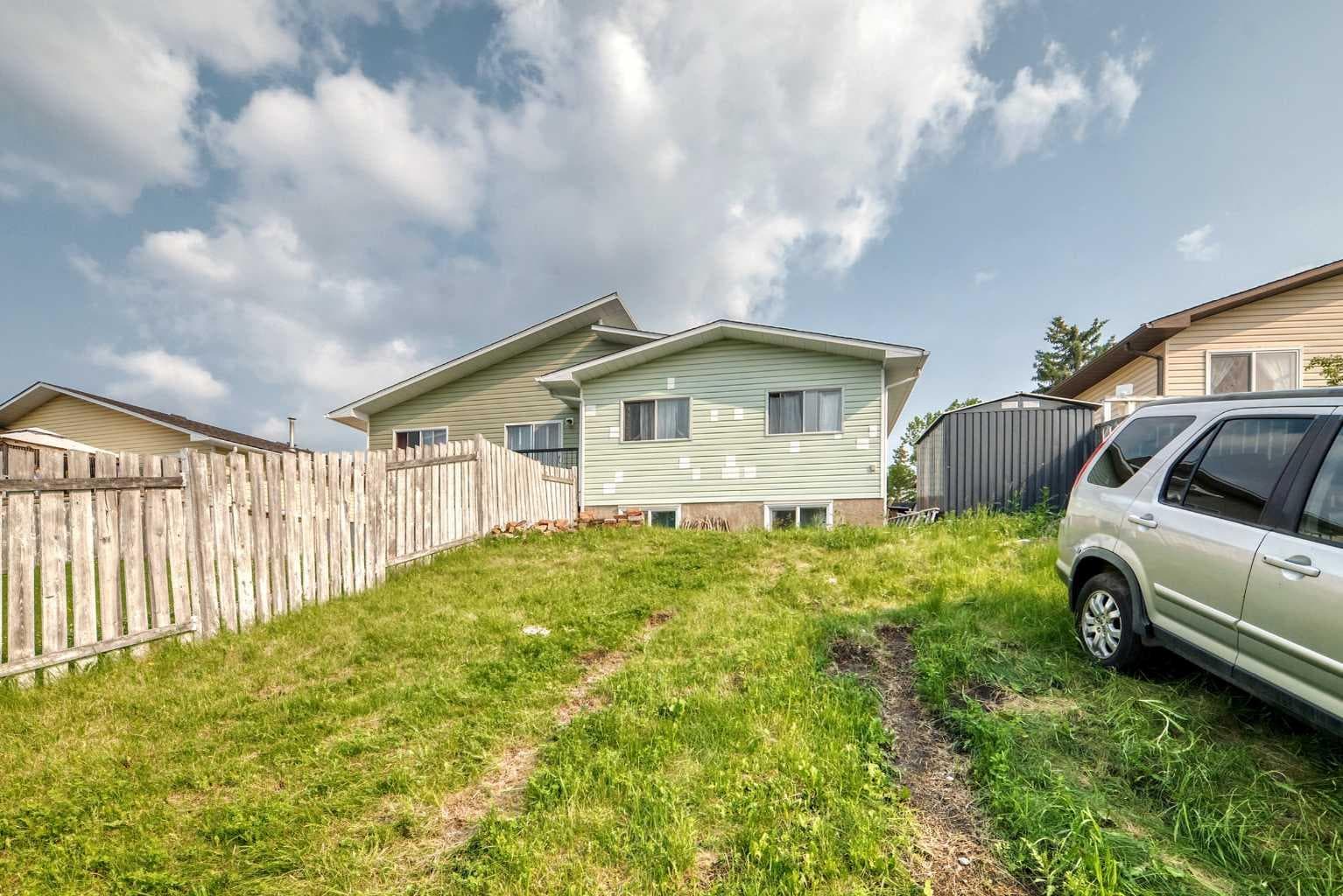 553 Macewan Drive NW