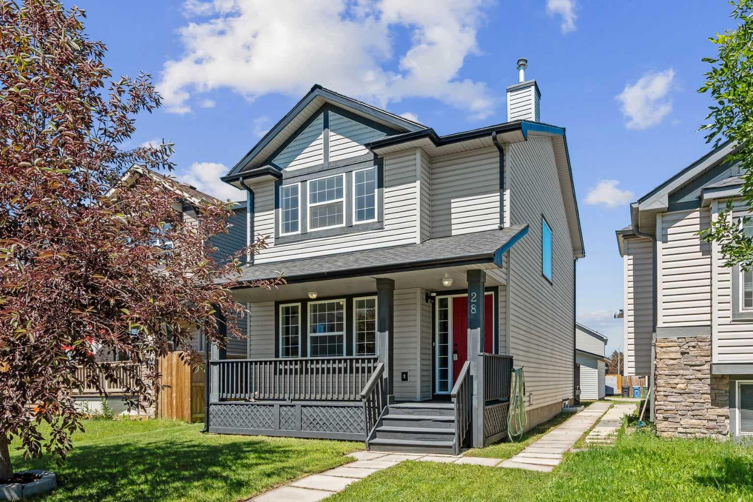 28 Saddlebrook Gardens NE